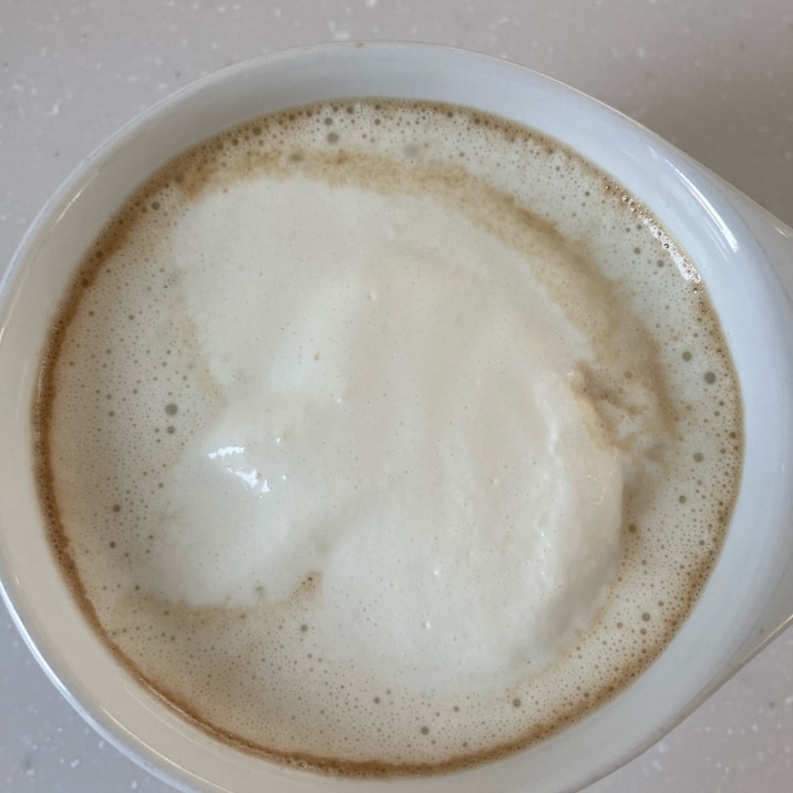 ホワイトチョコレート香るウインナーコーヒー
